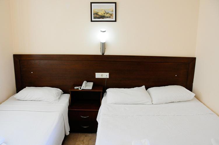 Las Palmeras Hotel Çamyuva Extérieur photo