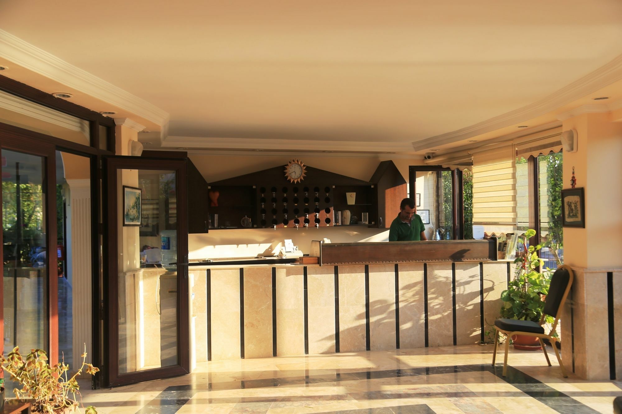 Las Palmeras Hotel Çamyuva Extérieur photo
