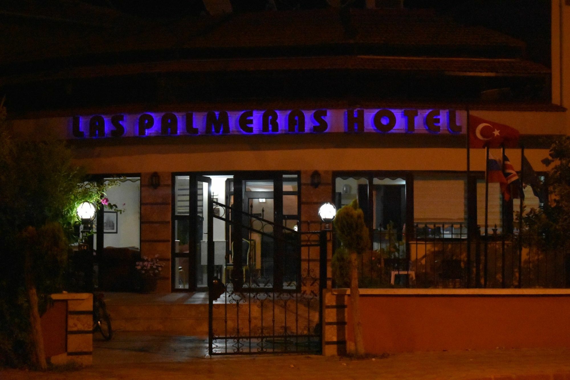 Las Palmeras Hotel Çamyuva Extérieur photo