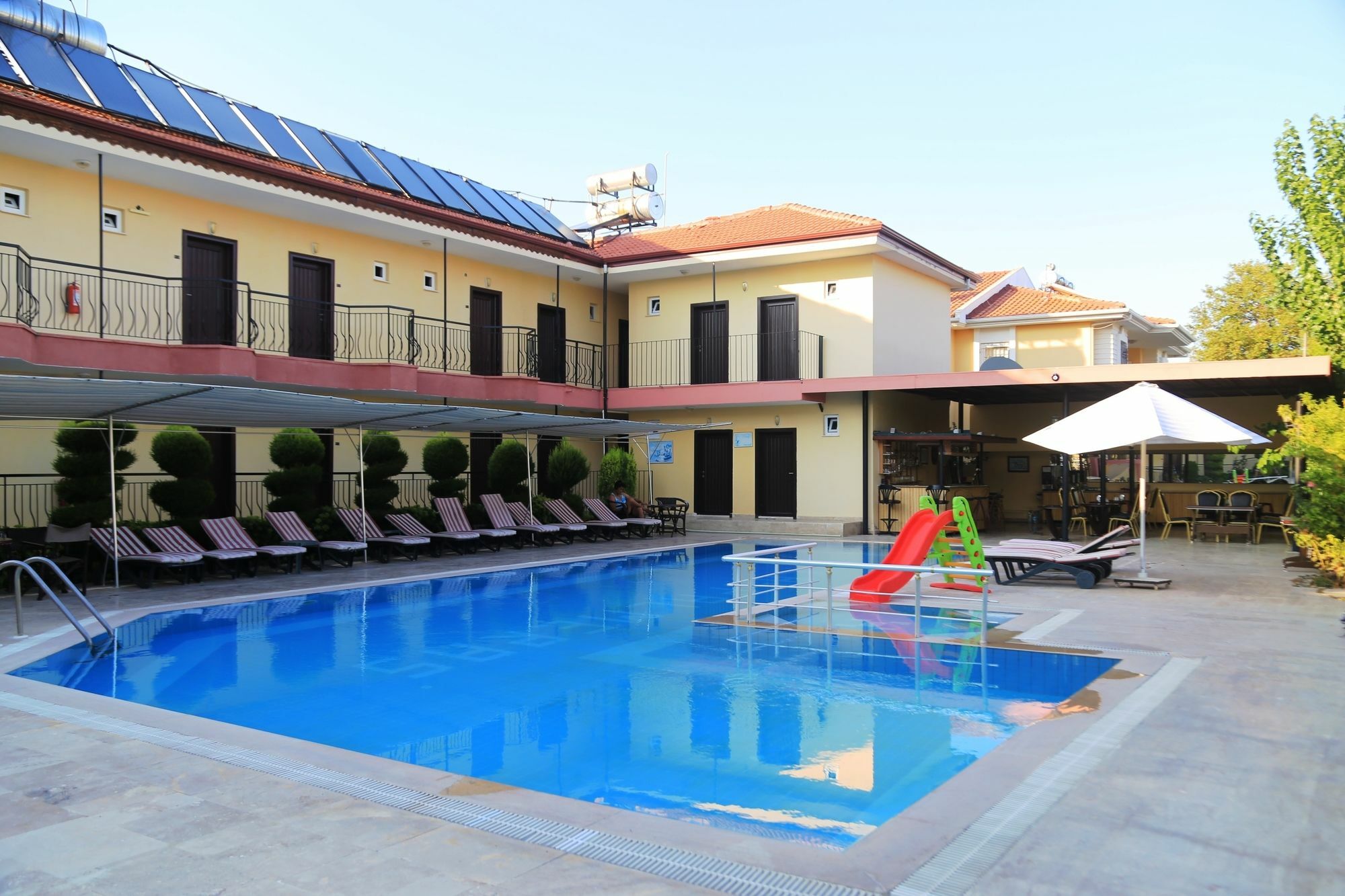 Las Palmeras Hotel Çamyuva Extérieur photo